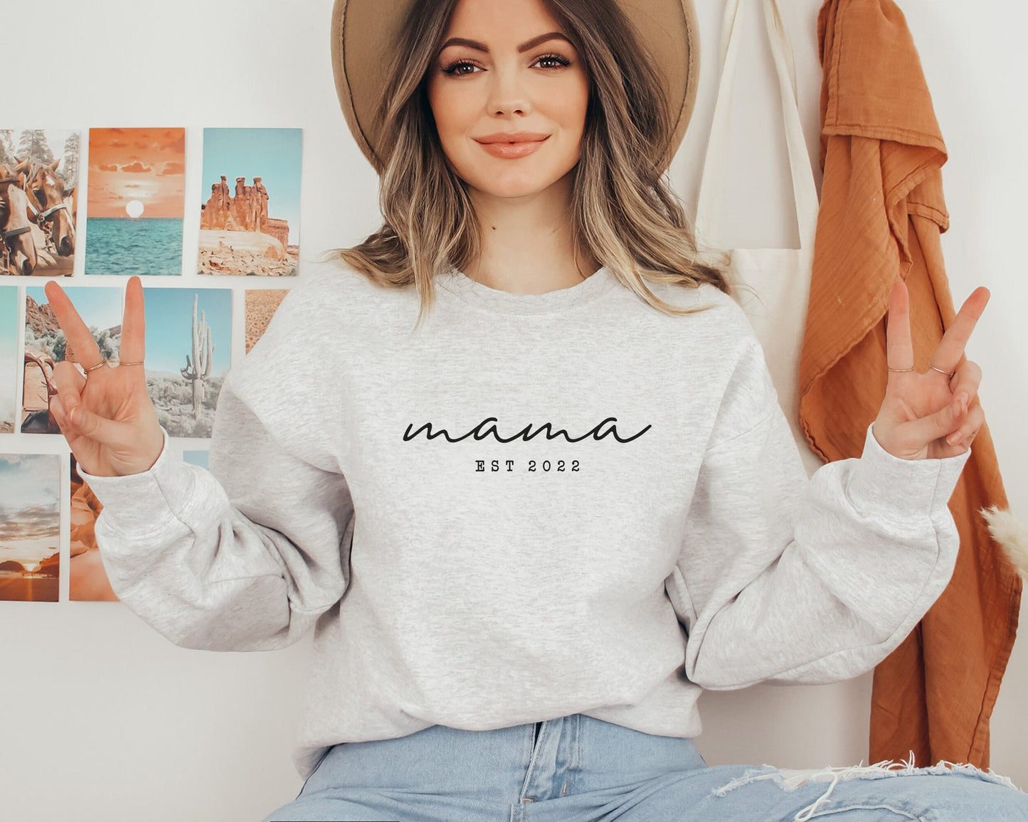 Mama Est Sweatshirt, Mama Est 2022 Sweatshirt, Custom Mom Sweatshirt, Mom Gift, New Mom Gift, Mama Sweatshirt, Gift for Mom, Retro Mom