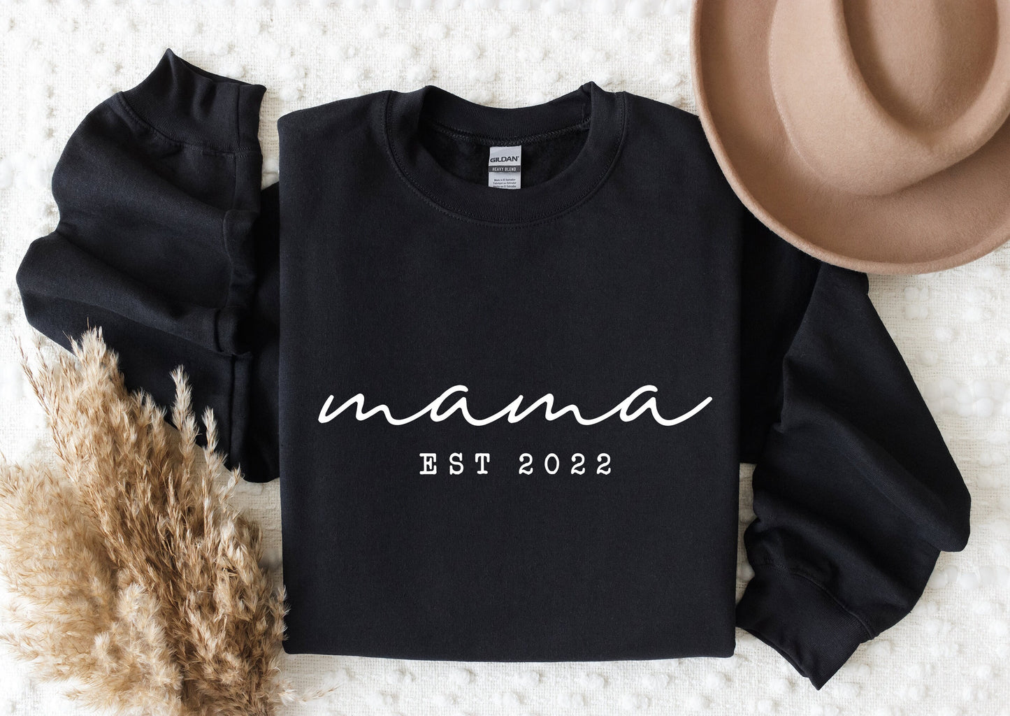 Mama Est Sweatshirt, Mama Est 2022 Sweatshirt, Custom Mom Sweatshirt, Mom Gift, New Mom Gift, Mama Sweatshirt, Gift for Mom, Retro Mom